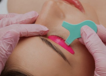 Professional lash lifting and eyelash treatment